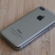 Vermeintliches iPhone 5? Leider "nur" ein iPhone 4 mit Metall-Aufkleber