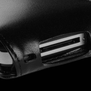 SENA Magnetflipper aus Leder für iPhone 4S/4
