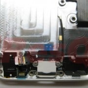 iPhone 5: Audio-Anschluss und Connector in Case